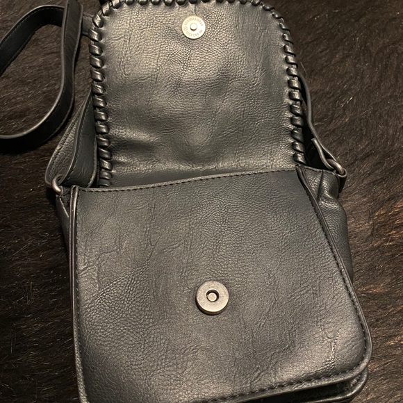 Fringe crossbody bag - Picture 4 of 8